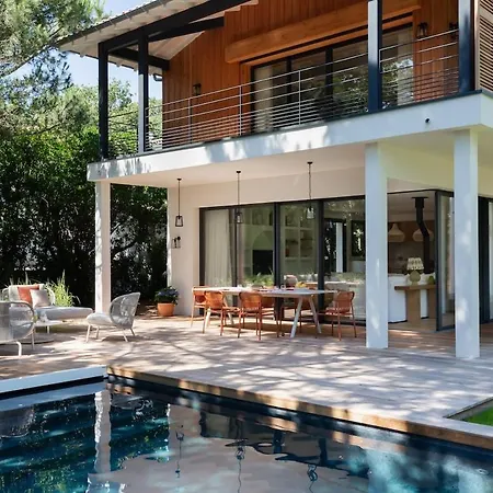 New With Pool, On Foot Apartamento